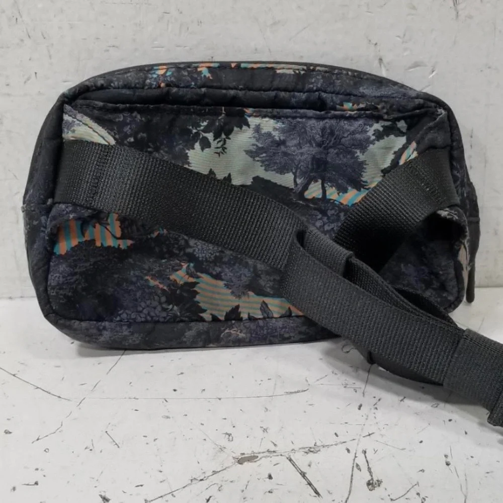Lululemon Clean lines belt sling bag and mini psychedelic belt bag Black Travel